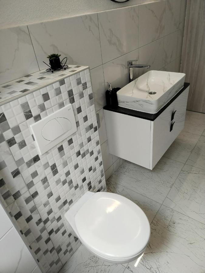 Apartman Zeko Rijeka Bagian luar foto